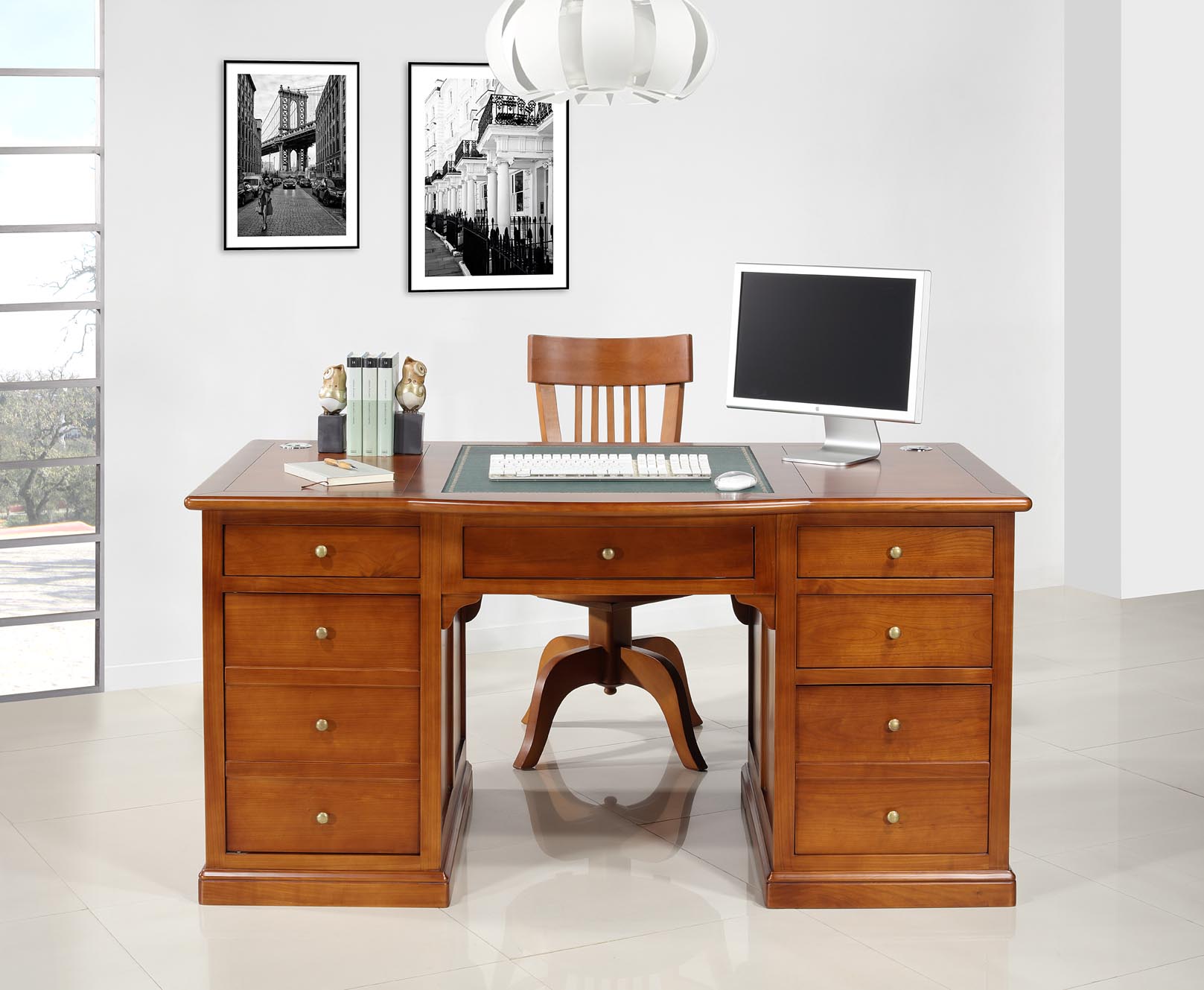 Superbe Bureau Ministre spécial informatique  en Merisier de style Louis Philippe  SEULEMENT 1 DISPONIBLE