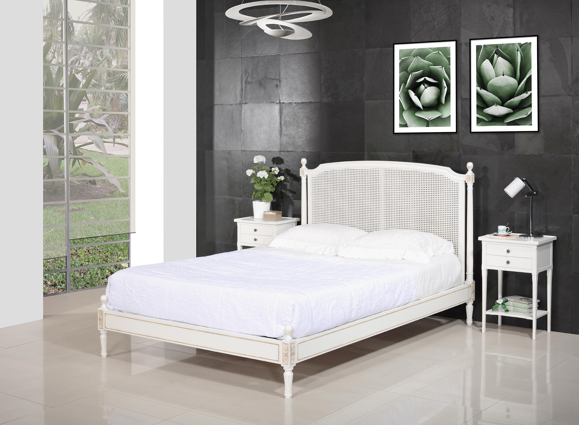 Lit victoire  en merisier de style Louis XVI pour literie 160*200 Finition Ivoire n°2 patiné SEULEMENT 1 DISPONIBLE