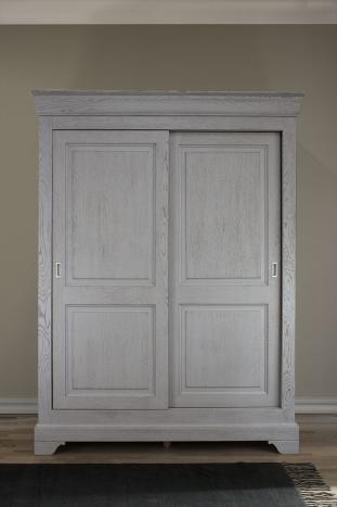 Armoire 2 portes Jean-Baptiste en Chêne Massif portes coulissantes, de style Louis Philippe Finition Chêne Brossé